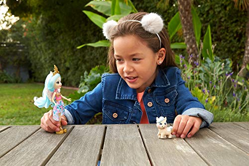 Royal Enchantimals Muñeca Pegaso con pegaso mascota de juguete (Mattel GYJ03)