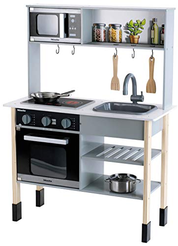 Theo Klein 7199 Cocina Miele, Cocina blanca de madera que incluye placa de cocción con luz y sonido, Medidas: 70 cm x 30 cm x 91 cm, Elegantes accesorios de cocina de acero inoxidable y madera