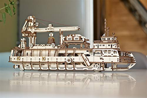 UGEARS maquetas para Construir para Adultos - Puzzle 3D Buque de investigación Modelo mecánico - Barcos de Madera para Montar - Rompecabezas Mecánico - Kits de construcción 3D de maquetas de Barcos