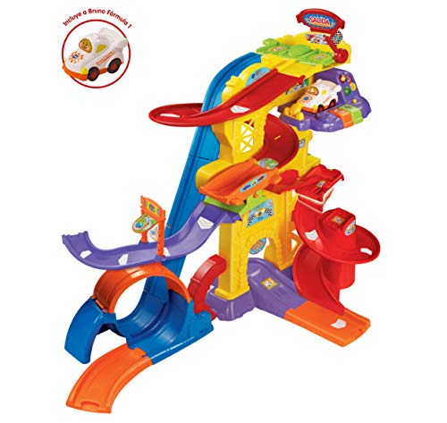 VTech - Superpista Looping TutTut Bólidos, Playset Interactivo + TutTut Bólidos Pack de 3 Coches con botón Sorpresa, Piero el camión de Bomberos, Víctor el Tractor y Mateo el helicóptero