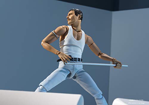 BANDAI - Figurinas Queen - Freddie Mercury Live Aid SH Figuarts 15 cm - 4573102587275