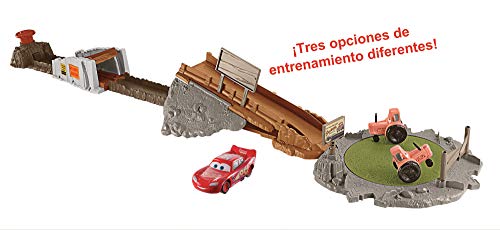 Cars Pista tractores chiflados, pista de coches de juguete (Mattel FLG70)