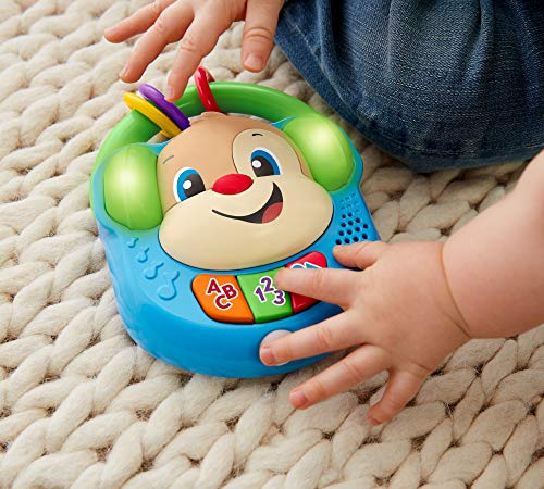 Fisher-Price - Perrito musical de paseo de Ríe y Aprende, radio de juguete para bebé +6 meses (Mattel FPV08)