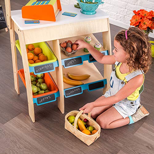 KidKraft 53017 Puesto de mercado con comestibles Play Grocery Store Marketplace de madera, juego de imitación para niños con accesorios incluidos