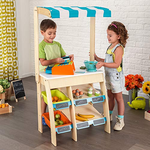 KidKraft 53017 Puesto de mercado con comestibles Play Grocery Store Marketplace de madera, juego de imitación para niños con accesorios incluidos