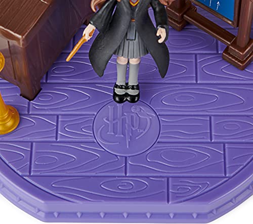 SpinMaster Harry Potter WWO PYS LctCharmsClassroom V1 GML (Spin Master 6061846)