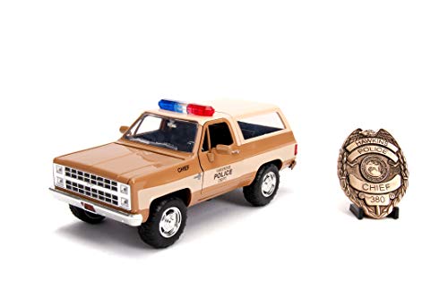 Stranger Things Coche Chevy K5 Blazer Metal 1980 con Placa 1:24