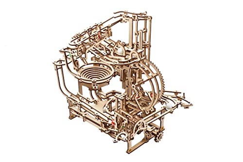 UGEARS Puzzle 3D de Circuito Canicas - Marble Run con Elevador Escalonado de 3 escalones y 10 canicas - Maqueta para Montar de Carrera de Canicas Escalonada - Maquetas para Construir para Adultos