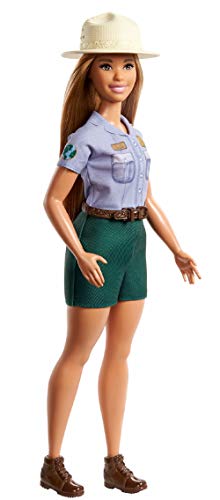 Barbie Quiero Ser Ranger, Muñeca Guardaparque, con Accesorios de Juguete (Mattel GNB31)