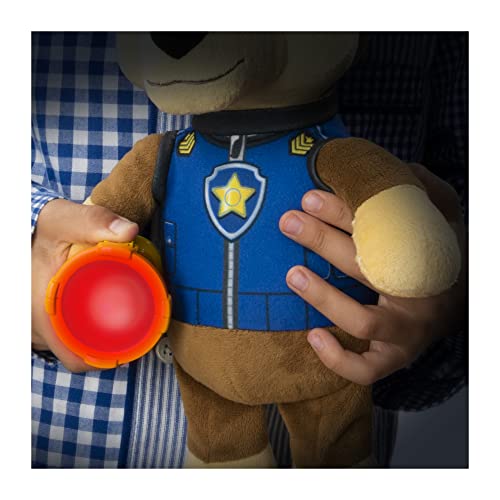 PAW Patrol, Snuggle Up Chase - Peluche con antorcha y Sonidos, para niños Mayores de 3 años