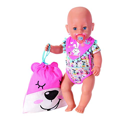 Baby born Deluxe Set Llegada para Muñecas 43 cm, Para Manos Pequeñas, Promueve la Empatía y las Habilidades Sociales, Edad 3+ Años, Con Ropa, Sonajero, Bolso de Gimnasio y Más