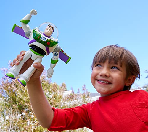 Disney GGB24 Pixar Toy Story 4 Blast-Off Buzz Lightyear Figura con Luces, Frases y Sonidos para Juego de acción auténtico, Escala Inspirada en la película, Multicolor