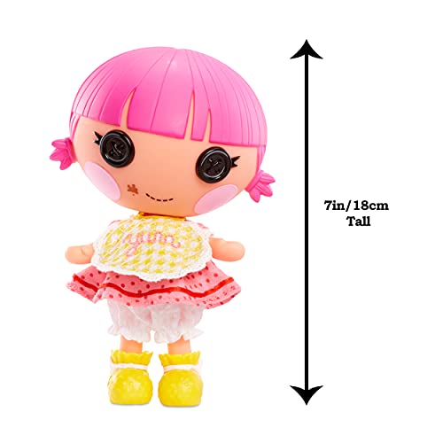 Lalaloopsy Littles Doll Muñeca Sprinkle Spice Cookie con Ratón - Muñeca Pastelera de 18cm con Vestido Amarillo y Rosa y zapatos removibles