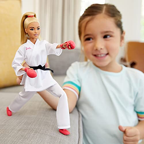 Barbie- Juegos Olímpicos Tokio 2020 muñeca karateka con uniforme y con accesorios (Mattel GJL74) , color/modelo surtido