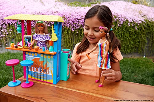 Barbie Malibú Chiringuito Muñeca de juguete, regalo para niñas y niños +3 años (Mattel GYG23)