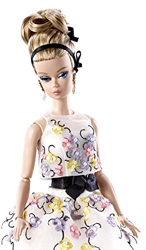 Barbie - Muñeca con Vestido (Mattel DGW56)