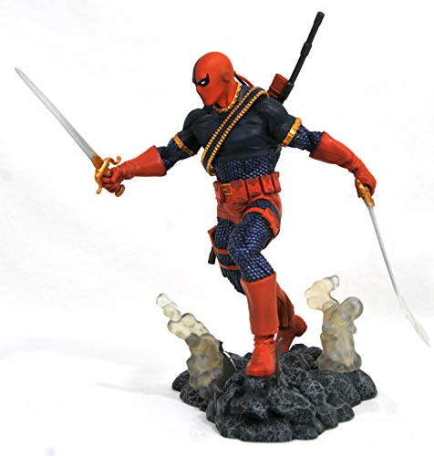 Diamond Select Toys: DC Comics Gallery - Deathstroke PVC Diorama (SEP192495)