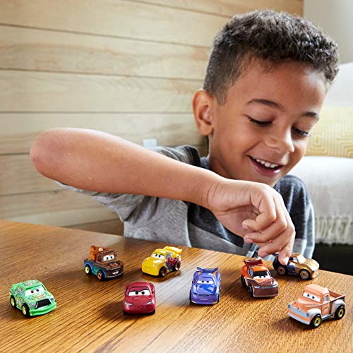 Disney Cars Pack 10 coches mini de juguete de carreras, para niños +3 años (Mattel GKG23)