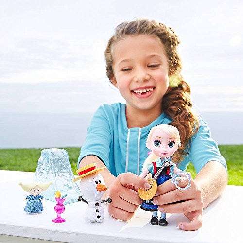 Disney Frozen Animators Collection Elsa Mini Doll Playset by