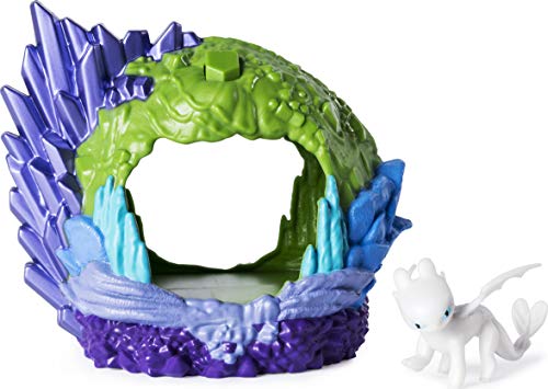 DreamWorks Dragons Hidden World Playset, Dragon Lair with Collectible Lightfury Figure, for Kids Aged 4 and Up