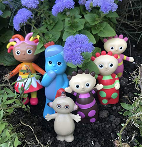 In The Night Garden 1648 - Figuritas para niños, Caja de Regalo con asa de Transporte Que Contiene 6 Personajes, hasta 10 cm de Alto, Juguetes para niñas y niños pequeños