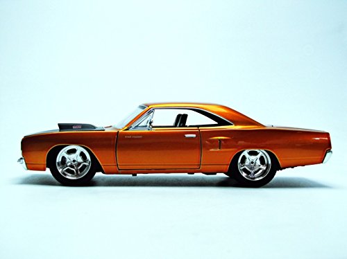 Jada Toys - 97126 de Oro - Plymouth - Roadrunner - Rápido y Furioso - 1/24 Escala