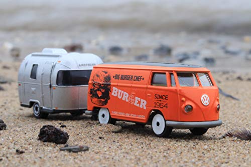 Majorette Vintage Trailer, Surtido de vehículos en Miniatura, Juego con vehículo y Remolque, Coche de Juguete con Colgante de Metal, 3 Diferentes Modelos, Entrega: 1 Set Aleatorio 7,5 cm.