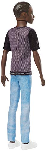 Mattel Barbie Fashionista-Muñeco Ken afroamericano con camiseta Los Ángeles, multicolor GDV13 , color/modelo surtido