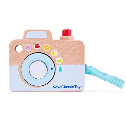 New Classic Toys - Wooden Camera (18260)