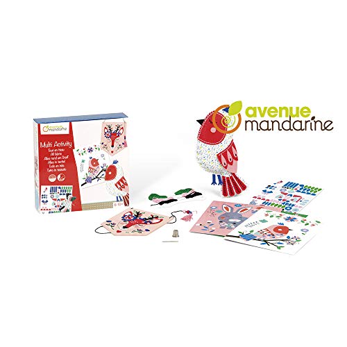 Avenue Mandarine KC085C - Un gros coffret Tout en tissu comprenant tous les composants pour un sac à coudre, un oiseau à coudre, 3 cartes à décorer, une planches de stickers, du fil et une aiguille