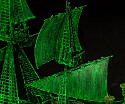 Revell Maqueta Ghost Ship, Brilla en la Oscuridad, Easy Click System, Kit Modello, Escala 1:150 (5435) (05435), 26,0 cm de Largo