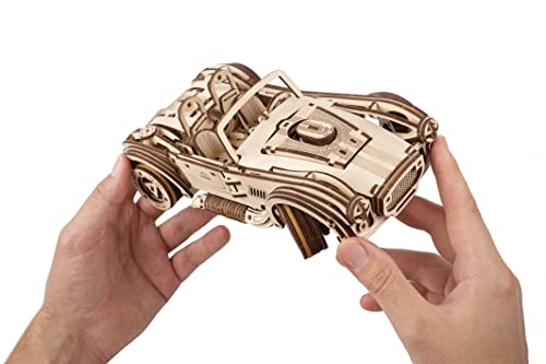 UGEARS Maqueta de Coche para Montar - El Supercoche Deportivo Cobra Drift Puzzle 3D y Maquetas para Montar - Maquetas Madera Coche de Carreras Legendario - Maquetas de Coches para Construir Adultos