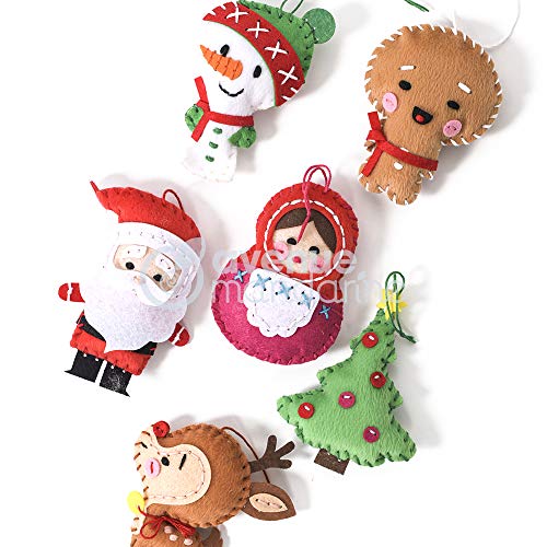 Avenue Mandarine KC062C - Une boite créative Mini Couz'in comprenant 6 personnages de Noël à coudre 10x3x6 cm, une aiguille et 3 pelotes de fil (notice incluse)