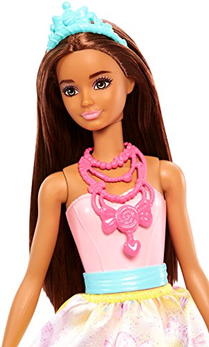 Barbie Dreamtopia, muñeca Princesa morena, juguete +3 años (Mattel FJC96) , color/modelo surtido