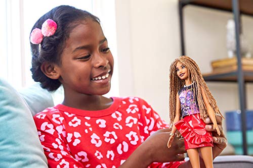 Barbie Fashionista Muñeca morena con cabello trenzado y falda roja (Mattel FXL56)