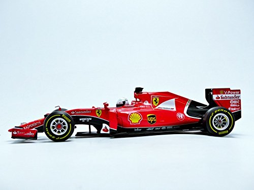 Burago 1/18 Scale Diecast Model 18-16801 Ferrari SF15-T - Sebastien Vettel #5