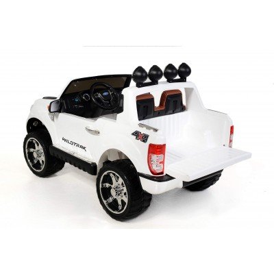 Coche eléctrico para niños Ford Ranger Wildtrak 4X4 LCD Luxury - 2.4Ghz, Pantalla LCD, BLANCO, 2x12V, 4 X MOTOR, mando a distancia, dos asientos en cuero, ruedas blandas de EVA, Bluetooth MODELO 2018