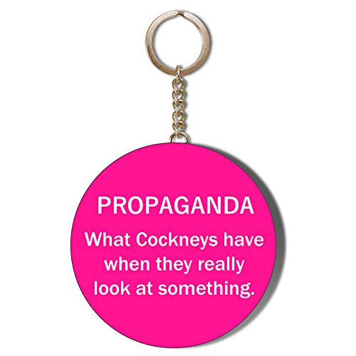 Gift Insanity COCKNEY HUMOUR - PROPAGANDA - Lo que tienen las gallinas cuando realmente miran algo, blanco sobre fondo rosa - Llavero de 58 mm