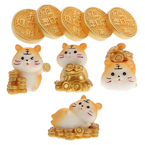 Homoyoyo 9Pcs Figuras de Tigre en Miniatura con Monedas de Oro Mini Estatuas de Animales Zodiaco Chino Buena Suerte Escultura Animal Topper para Jardín de Hadas Casa de Muñecas Decoración