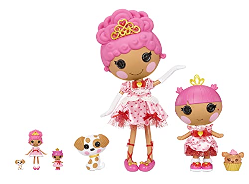 Lalaloopsy Sew Royal Princess Party - Crumpets & Teacup Hearts - con 4 muñecas y 3 Animales - Incluye Tiara, póster y Set de Juego de Castillo - Desarrolla la imaginación - Edad: 3+ años