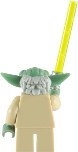 LEGO Star Wars: Maestro Yoda Minifigura con Verde Sable De Luz