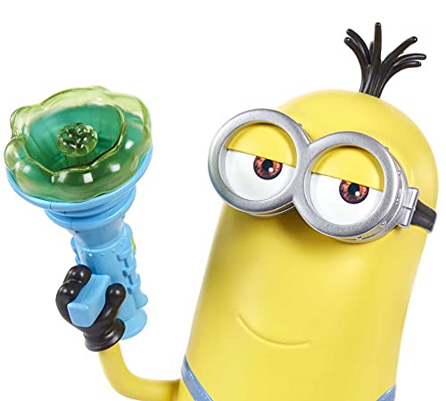 Mattel Minions Despicable Me/Minions Superfiguras traviesas y revoltosas, Kevi/Pistola de flatulencias (GMF23)