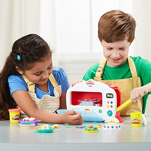 Play-Doh Kitchen Creations Juego de alimentos mágicos para horno para niños de 3 años en adelante con luces, sonidos y 6 colores no tóxicos