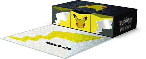 Pokémon, colección de Celebraciones Ultra Premium (25 Aniversario), Juego de Cartas para 2 Jugadores a Partir de 6 años, más de 10 Minutos de Tiempo de Juego