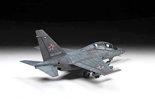 Zvezda 4818 YAK-130 Mitten-Maqueta de plástico (Escala 1:48), Color Plateado