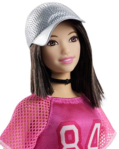 Barbie - Muñeca Fashionista Morena con Modas, Multicolor (Mattel FRY81)