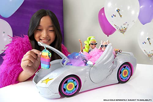 Barbie Vehículo Extra - Coche de 2 Plazas Plateado con Interior Rosa - Ruedas Giratorias - Incluye Perro y Accesorios - Regalo para Niños de 3+ Años