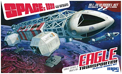 CMP 825 "Space:1999 Eagle Transporter" modelo de plástico de 55,9 cm