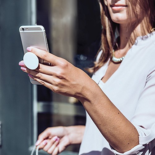 Disney Mulan Loyal Brave True Text Overlay PopSockets PopGrip: Agarre intercambiable para Teléfonos y Tabletas