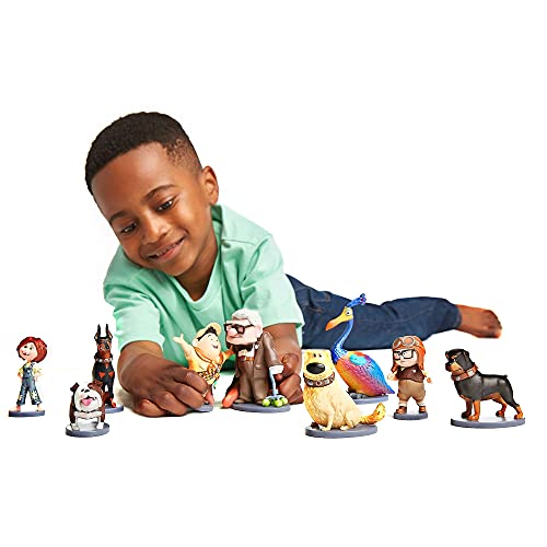 Disney Store Up Deluxe - Juego de figuras de 9 piezas, Pixar Up, contiene 9 figuras de plástico moldeadas, apto para niños de 3 años